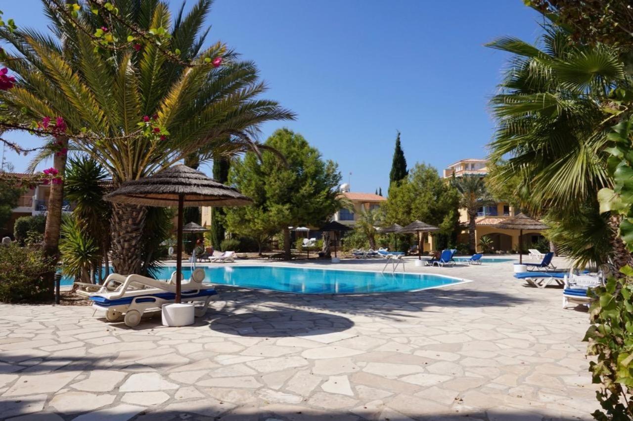 Modern Sea View Apartment Regina Gardens Paphos Ngoại thất bức ảnh